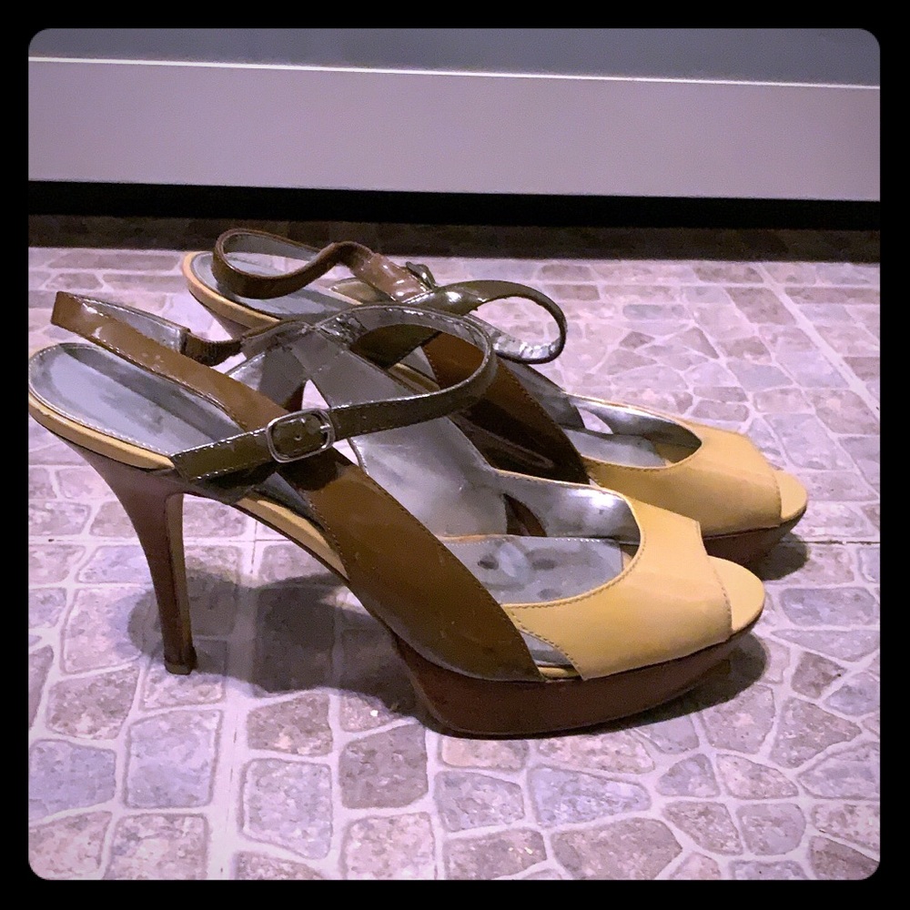 Platform sandals